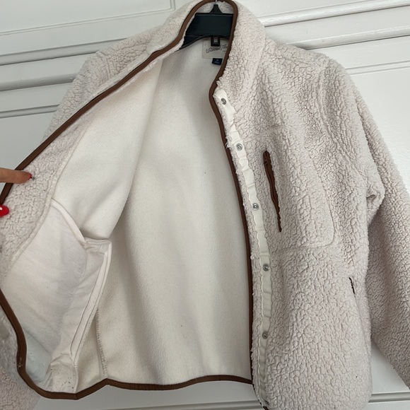 NY SALE !! Universal Thread Fuzzy Cream Jacket w/ Brown Accents - Picture 4 of 6